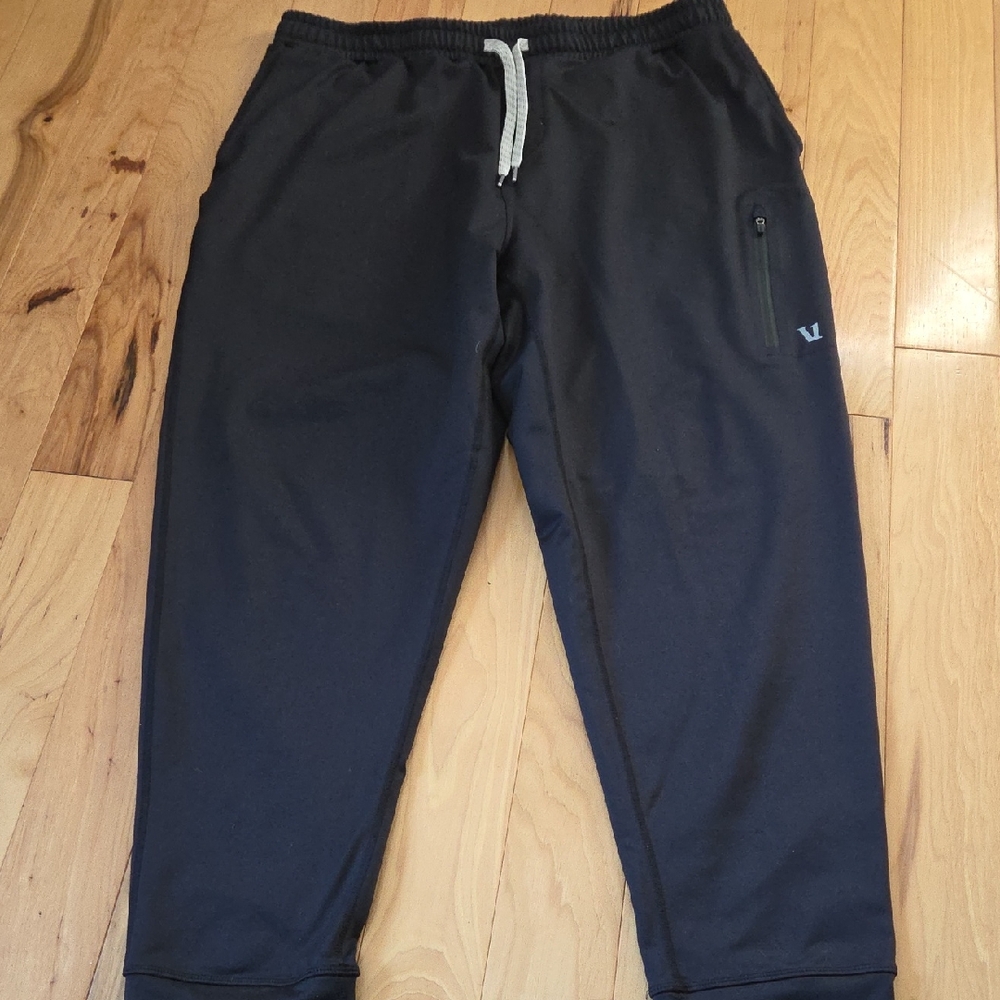Vuori Black Jogger Sweatpants with Contrast Drawstring Xl